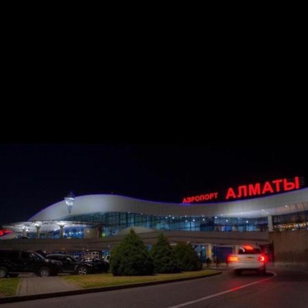 Apartment On Akhmetova 10 Αλμάτι Εξωτερικό φωτογραφία