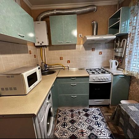Apartment On Akhmetova 10 Αλμάτι Εξωτερικό φωτογραφία