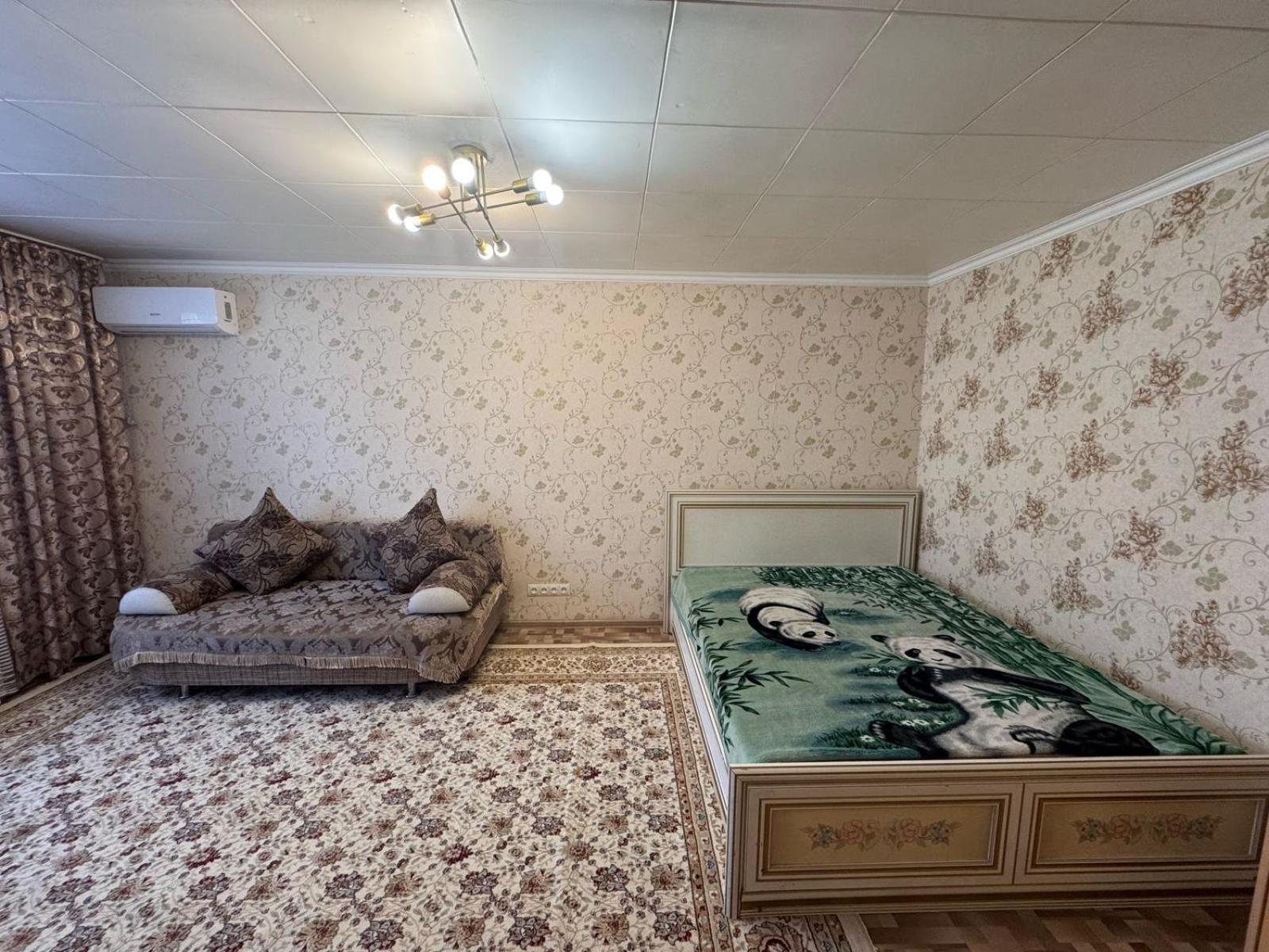 Apartment On Akhmetova 10 Αλμάτι Εξωτερικό φωτογραφία
